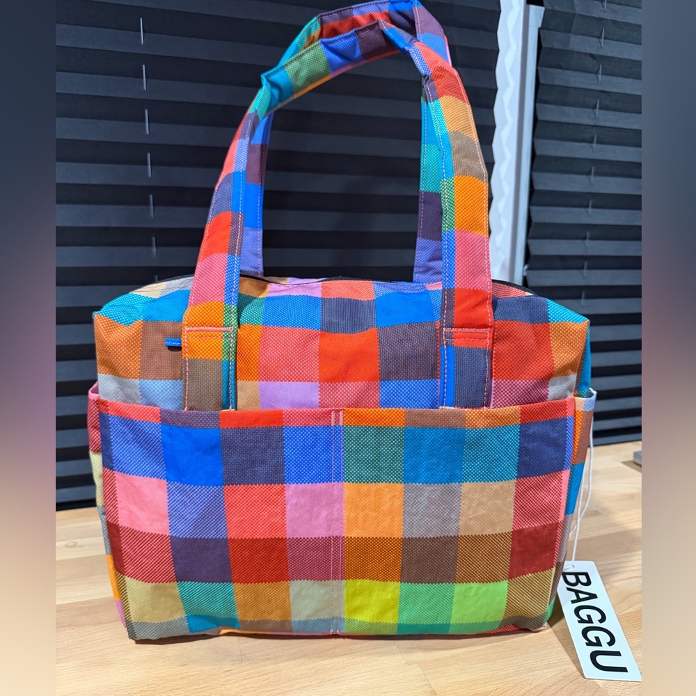 BAGGU madras patterned everyday cloud bag NWT